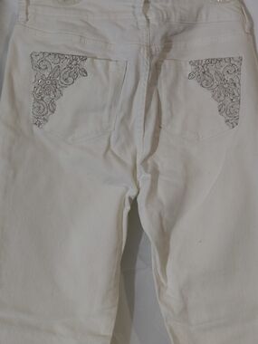 NYDJ Women's Straight Leg Jeans in White